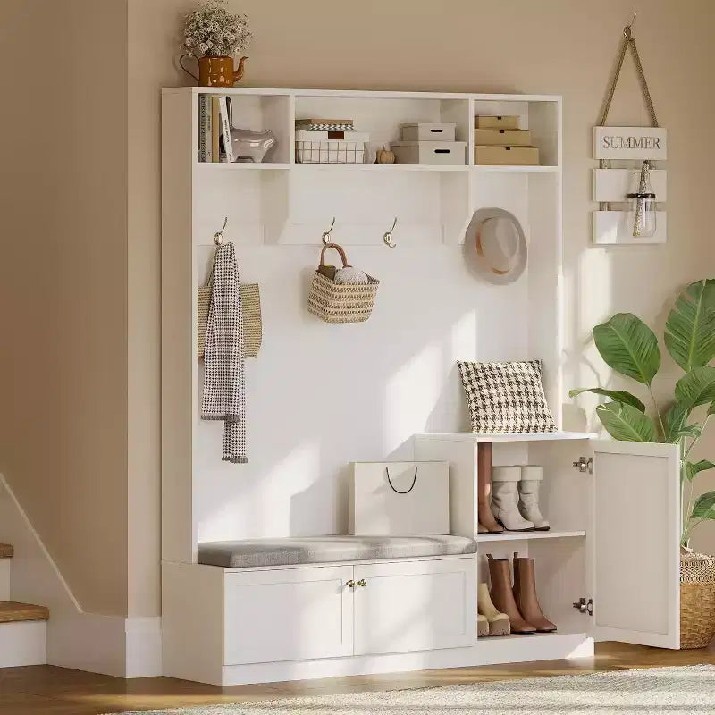 Mobile da ingresso 5-in-1 da 79" con panca, appendiabiti, 4 ganci, armadietti e mensole, Bianco rustico