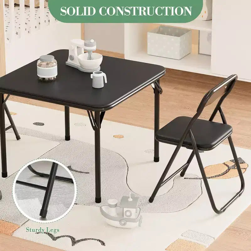 Set da 3 Pezzi di Tavolo e Sedie Pieghevoli per Bambini con Cuscino in PU – Nero, Beige e Grigio